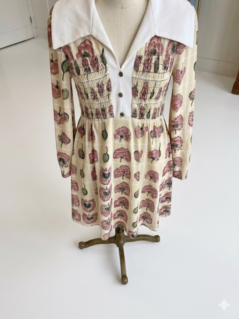 60’s Jerrell of Texas Smocked Mini Dress Waist 28 Long Sleeve